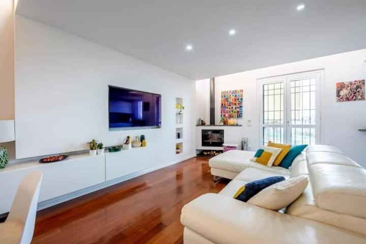 Apartment Realty Company Spagna