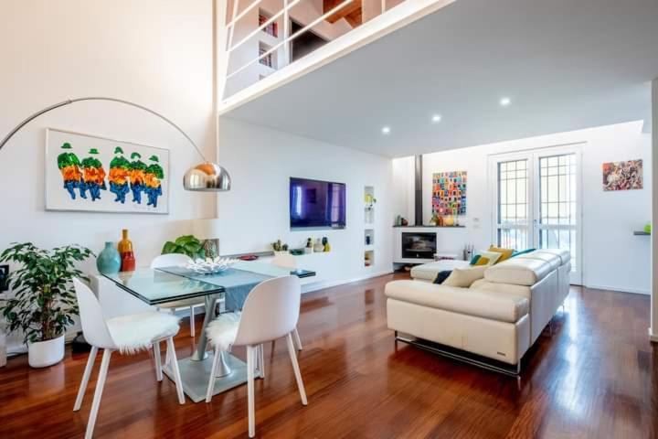 Realty Company Spagna *