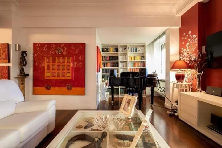 Realty Company Spagna Rome