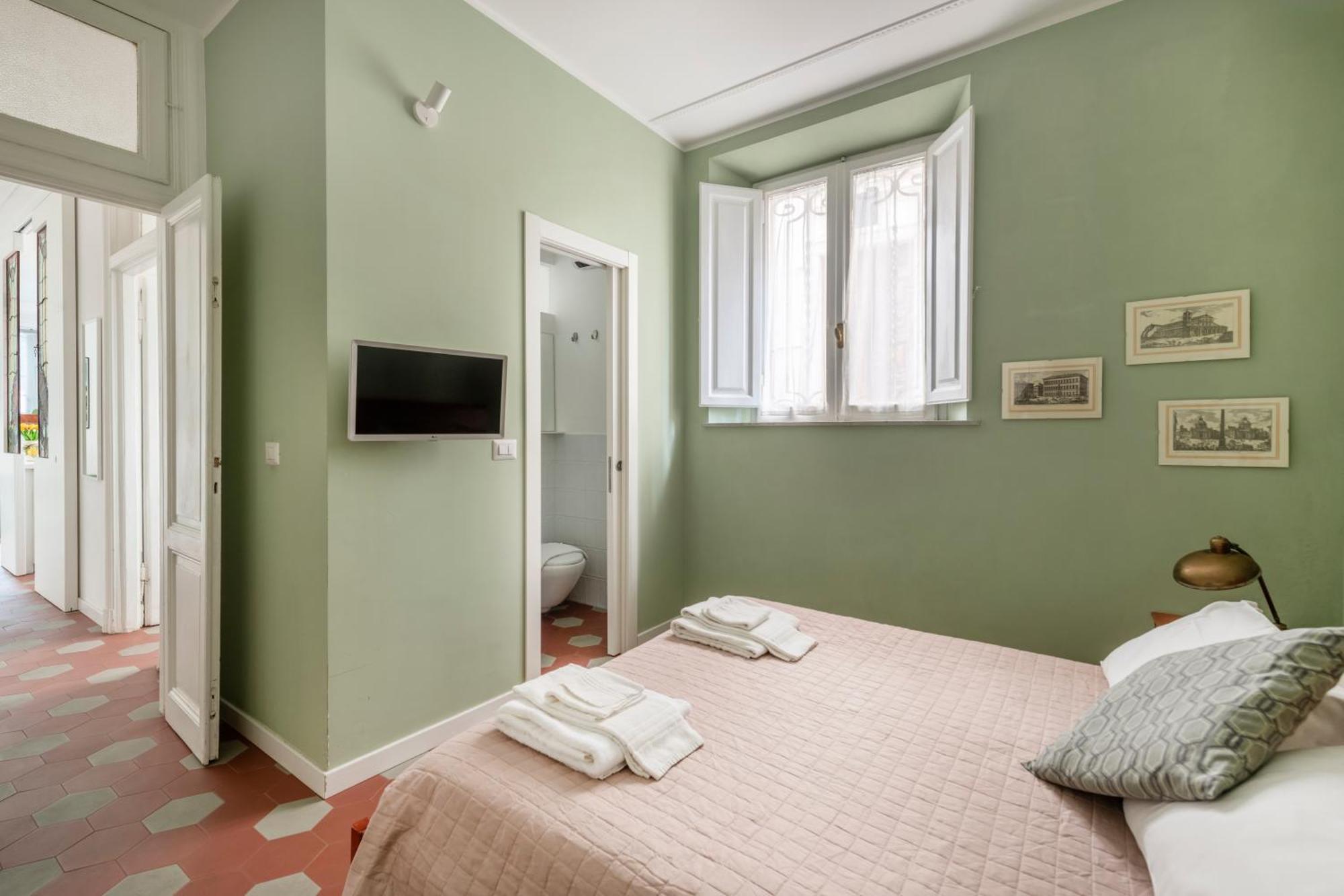 Iside At Colosseum -2 Bedrooms 2 Bathrooms * Rome