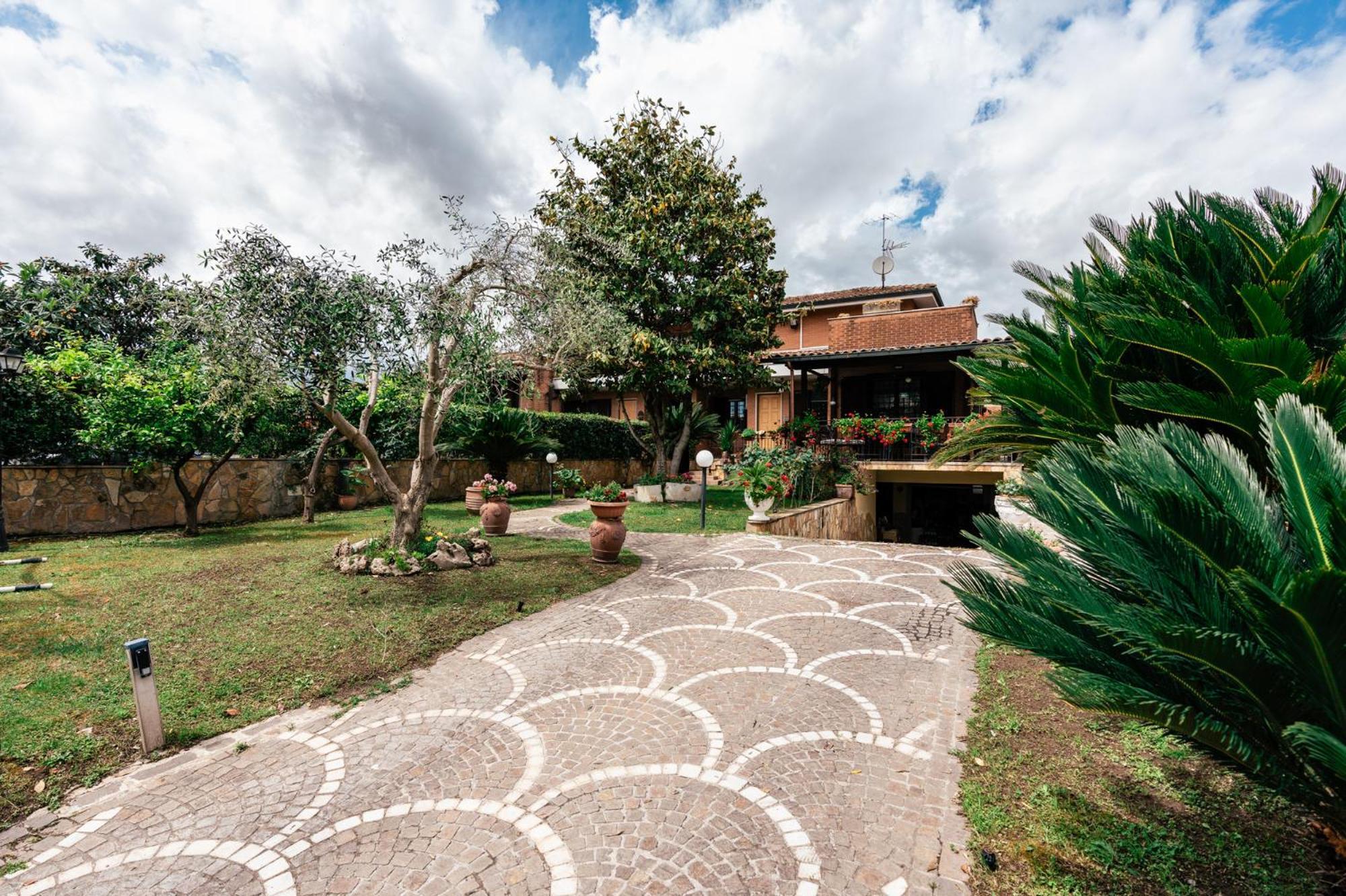 La Fragola Bed & Breakfast *