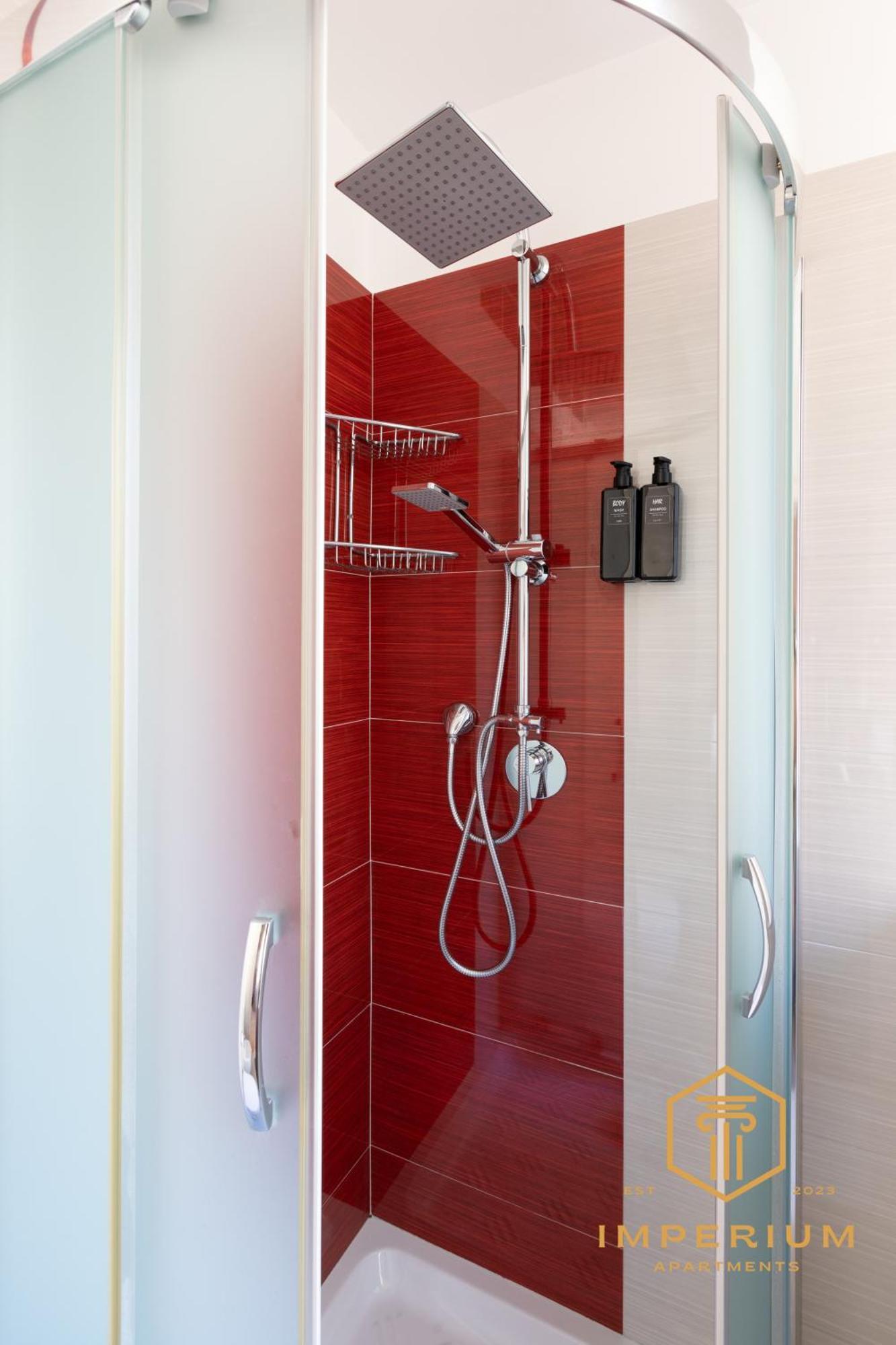 Imperium Deluxe - 300mt To Metro B, 3 Bedrooms, Panoramic View, A-c * Rome