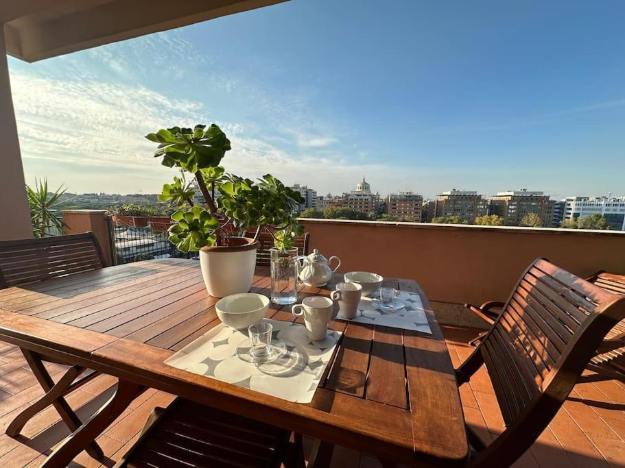 Apartment Eur-motagnola Attico 2bedr 280 Terrace View