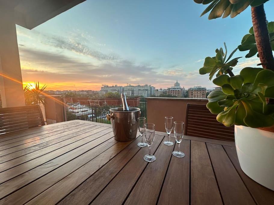 Eur-motagnola Attico 2bedr 280 Terrace View Apartment *