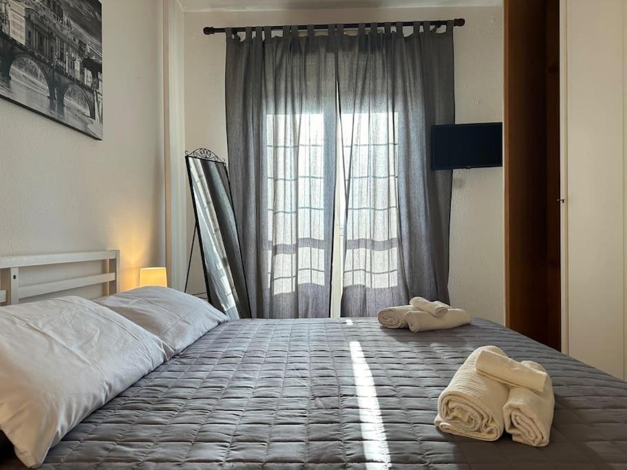 Eur-motagnola Attico 2bedr 280 Terrace View Apartment