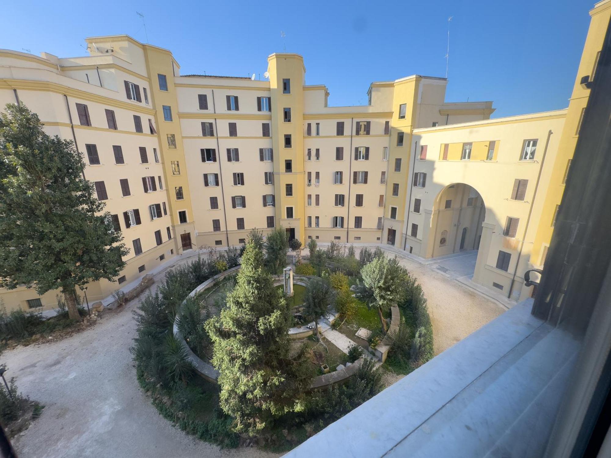 Keevos Casa Serena * Rome