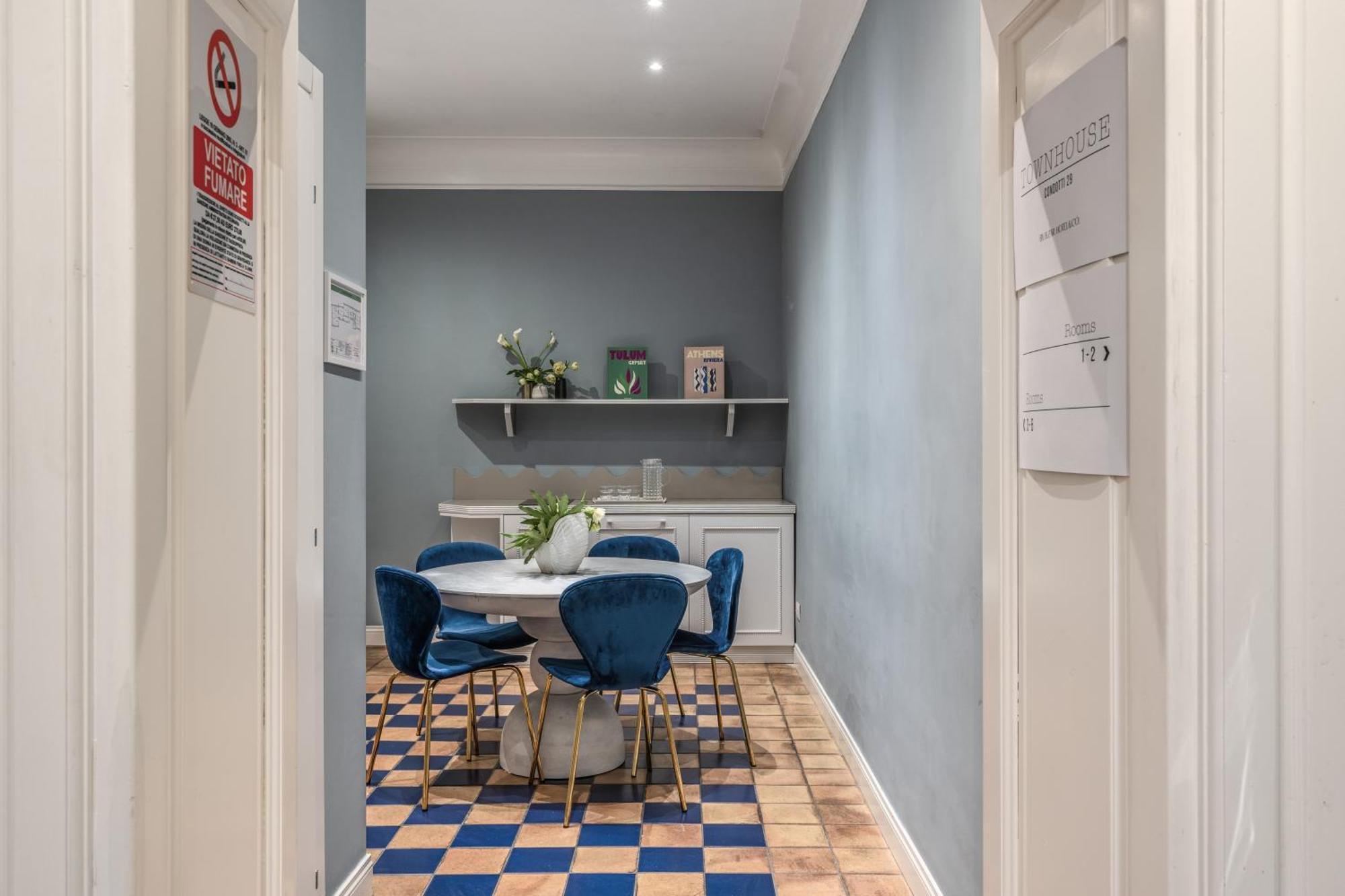Townhouse Condotti 29 Guest house