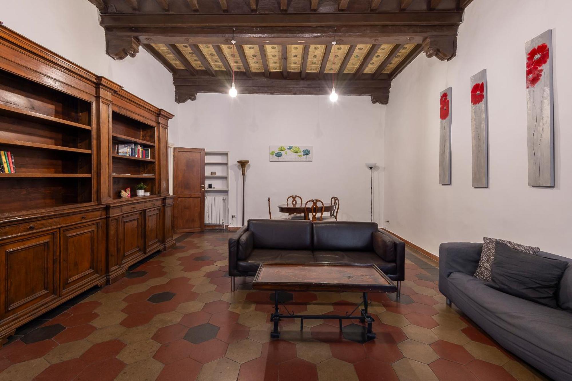 Piazza Navona Charming Large Apartment Rome