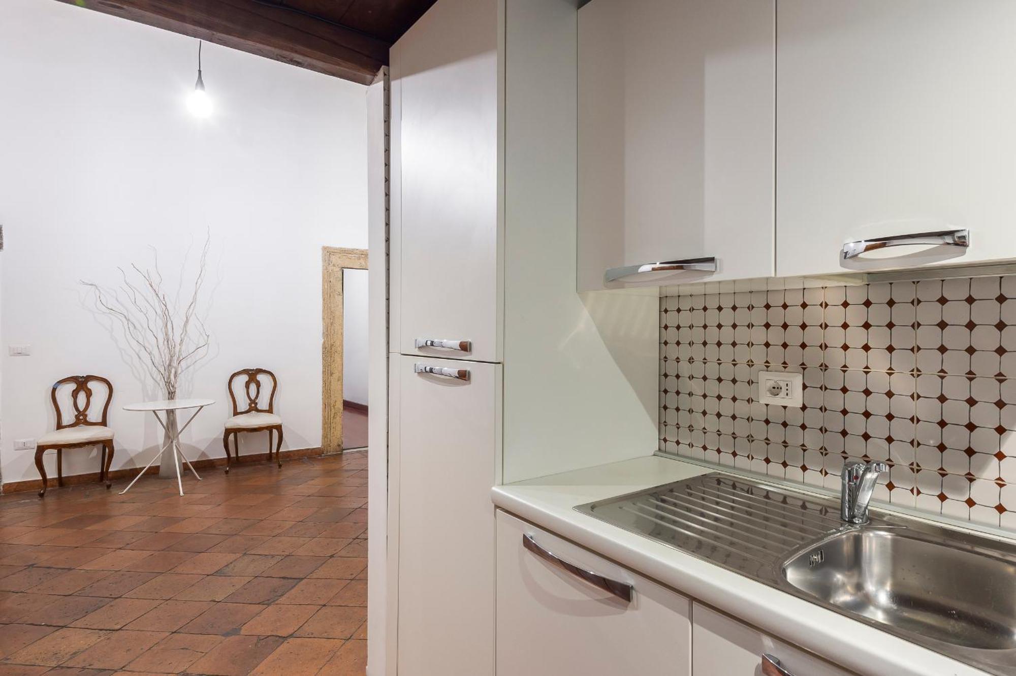 Piazza Navona Charming Large Apartment Rome