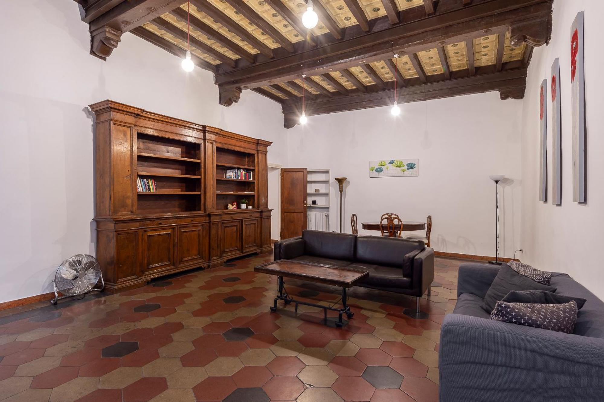 Piazza Navona Charming Large Apartment Rome