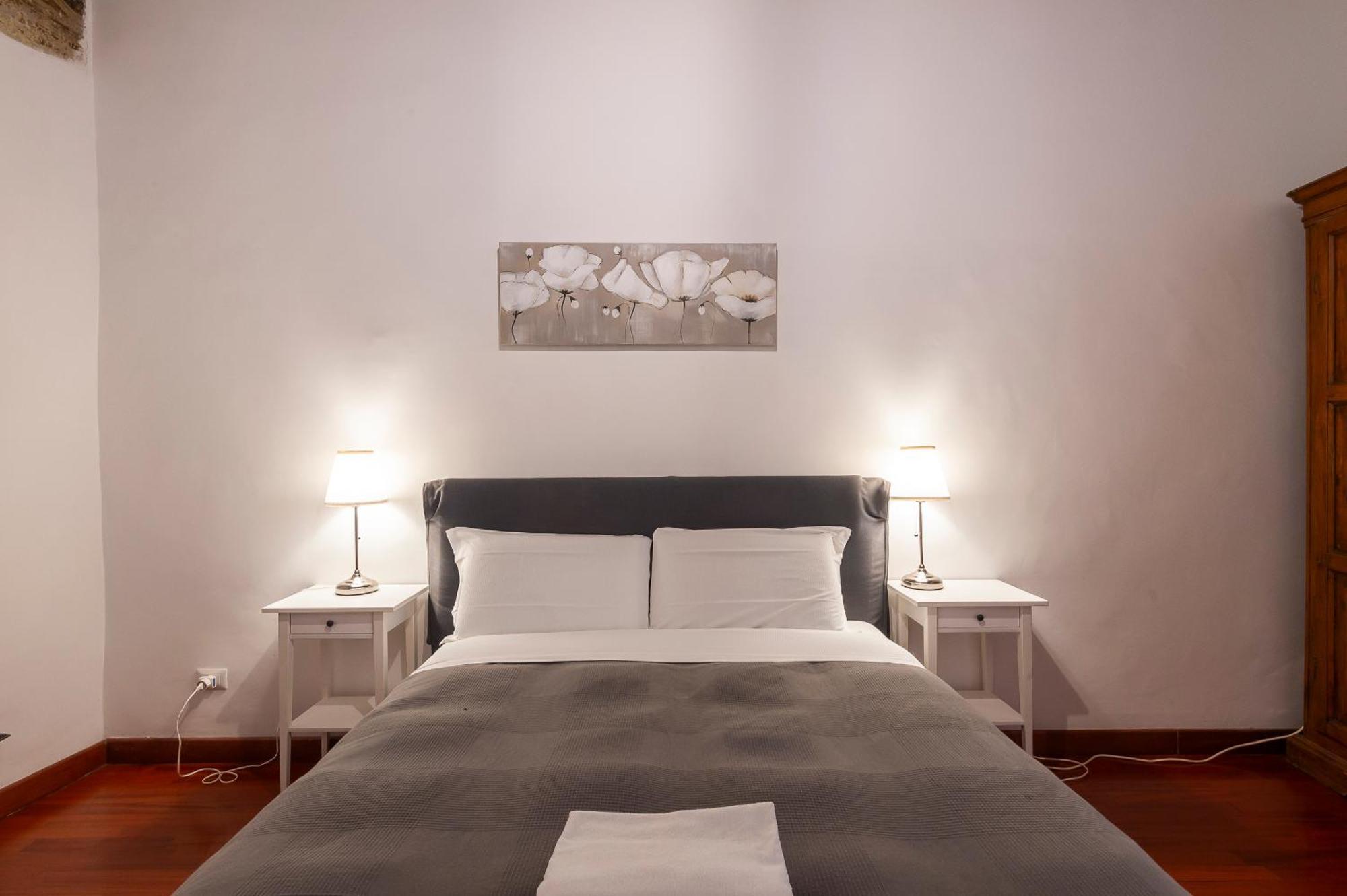 Apartment Piazza Navona Charming Large Rome