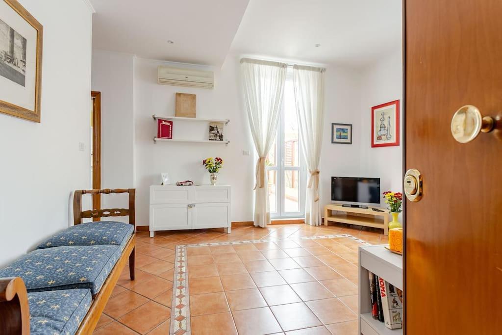 Corradi 4 With Terrace Appartement Rome