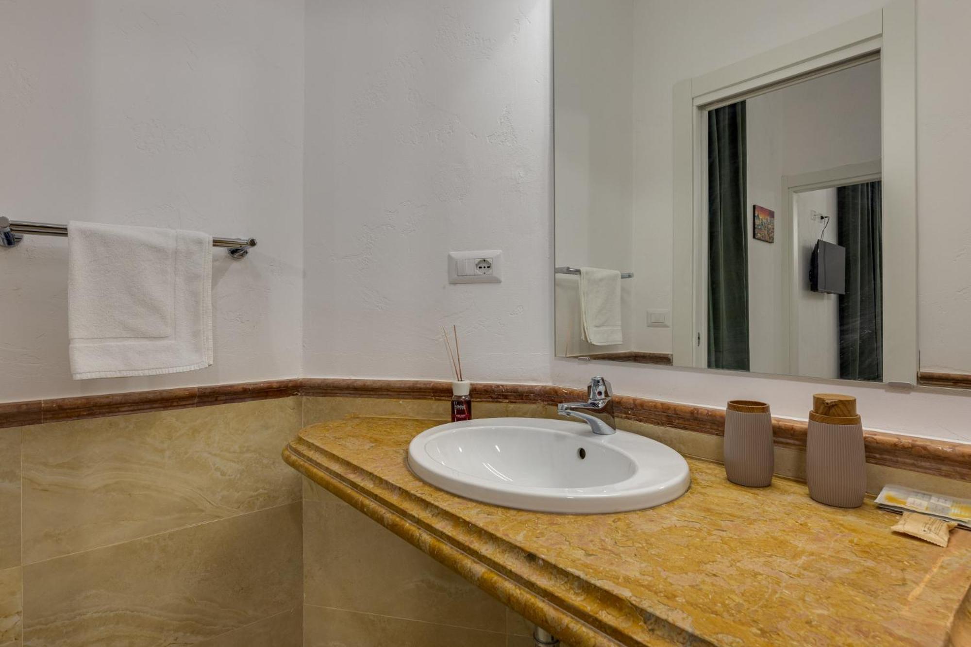 Via Veneto - Dolce Alcova Bed & Breakfast Rome