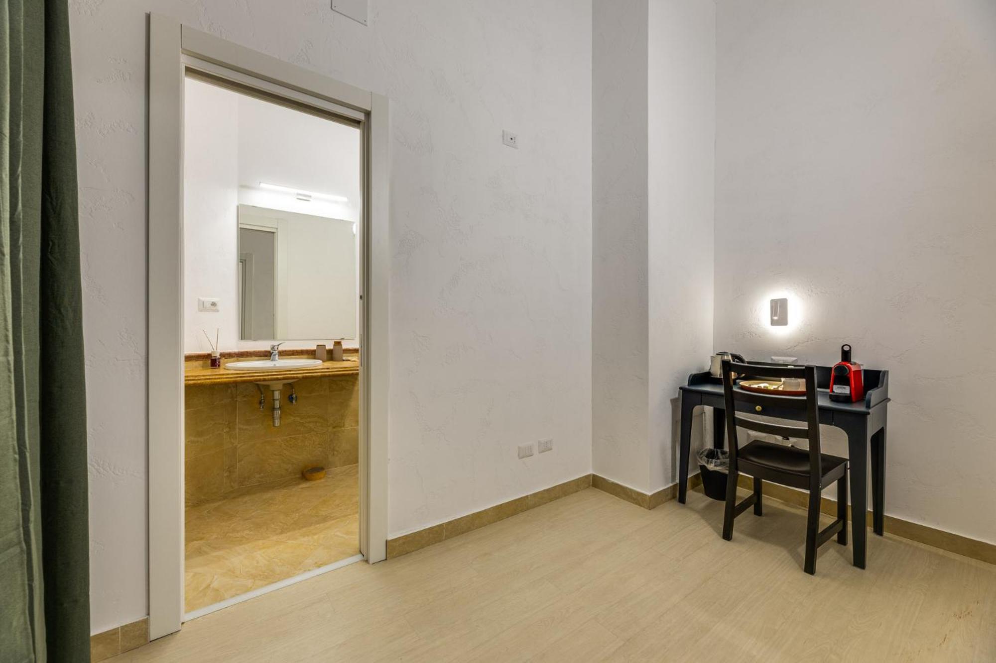 Via Veneto - Dolce Alcova Bed & Breakfast Rome