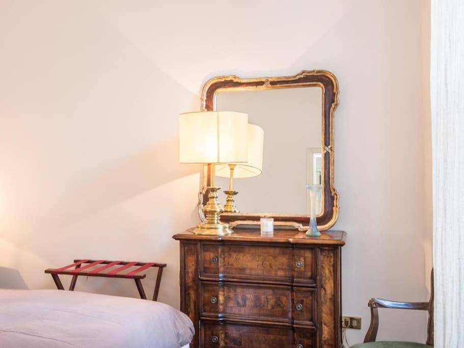 Luxury Spanish Steps Terrace Apartment Rome