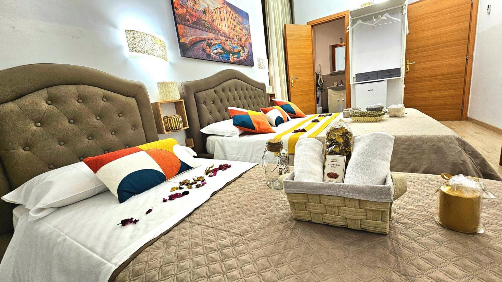 Maison d'hôtes Luxury By A Casa Simpatia - Free Parking Minimum 3 Nights -on Request In Advance
