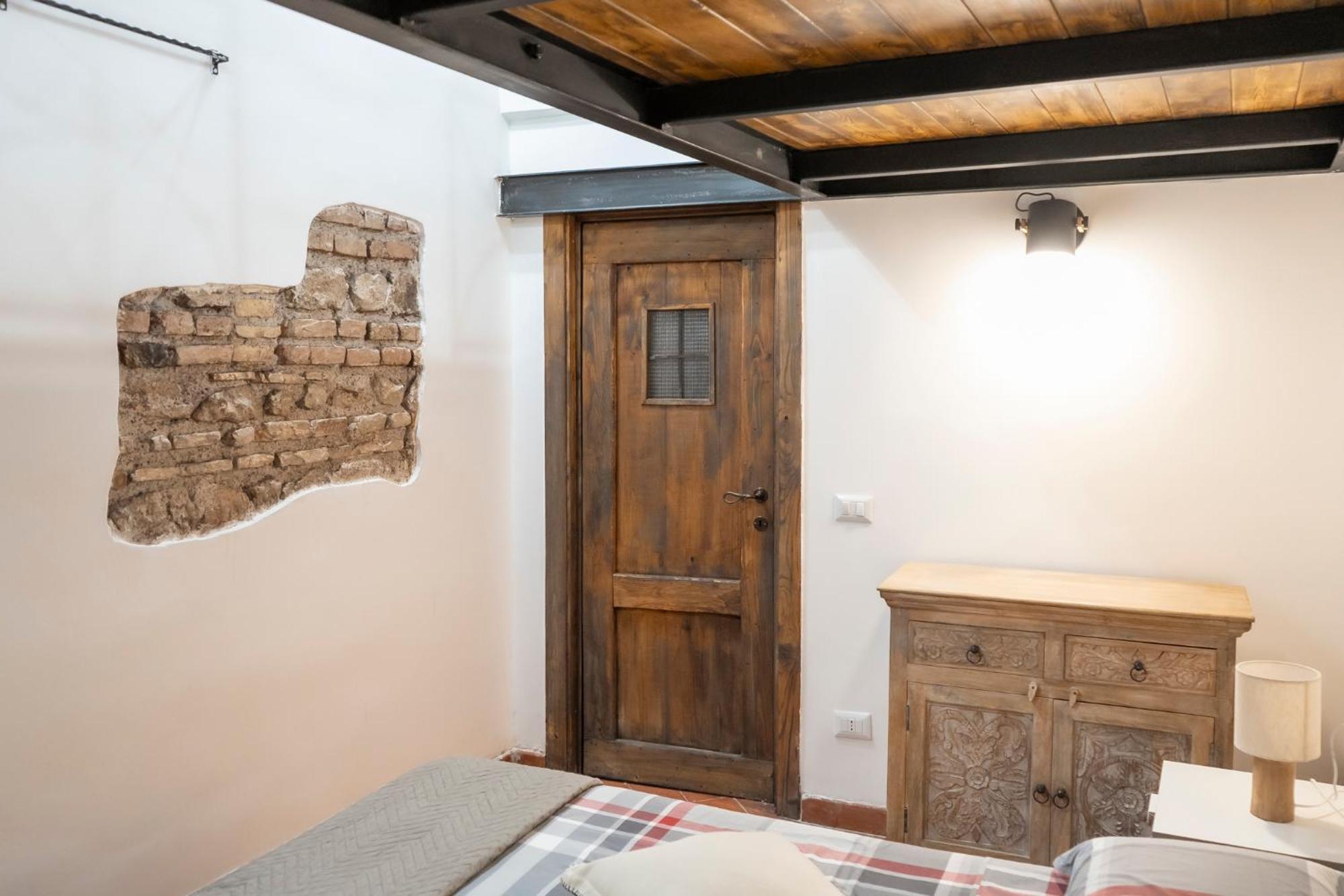 Apartment Domus Castle Colosseum - Rione Monti Rome