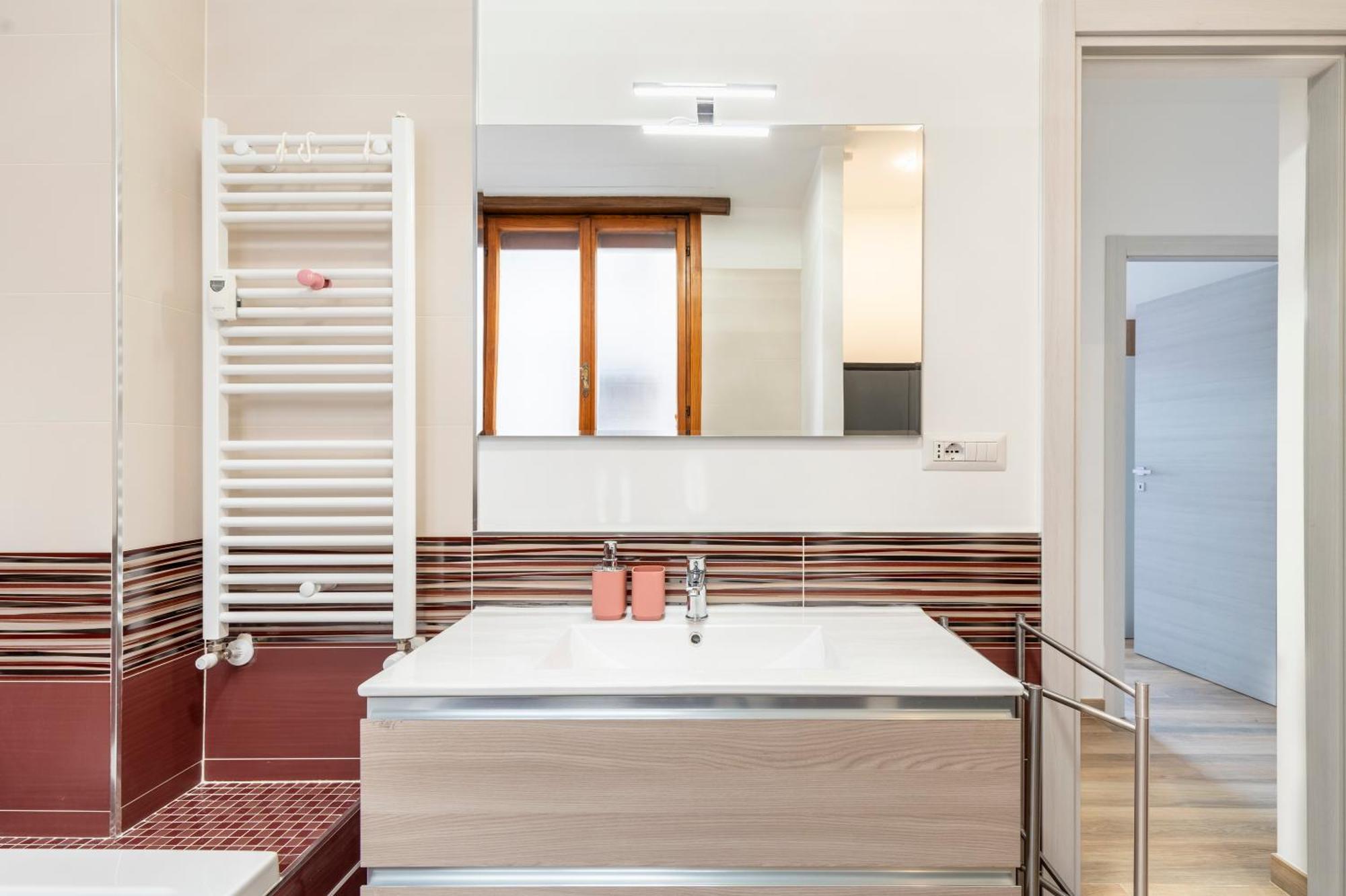 Apartment Parco Degli Acquedotti 3bedr Rome