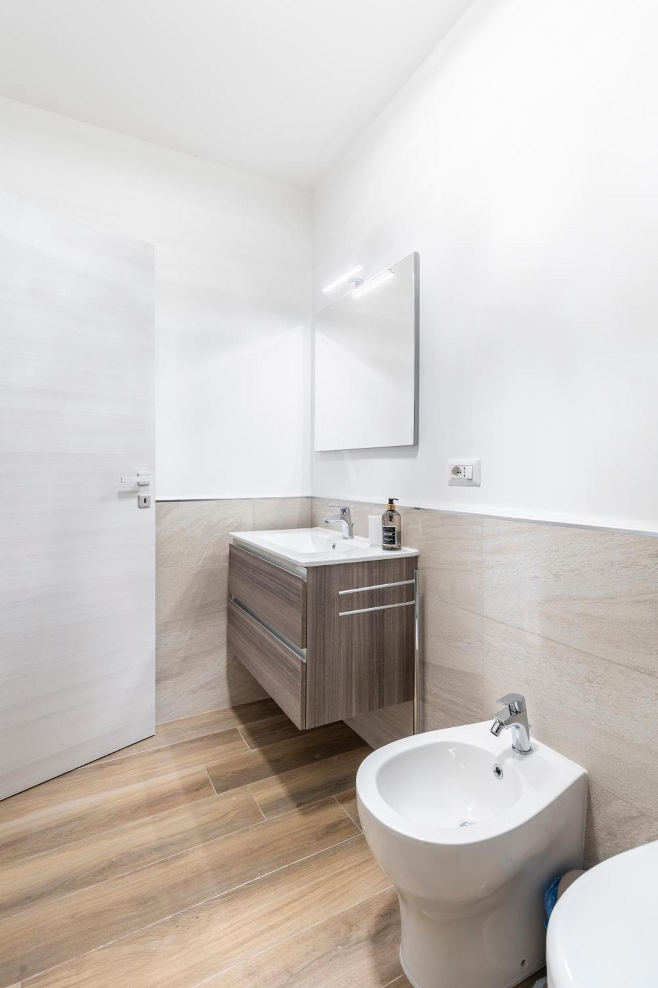 Apartment Parco Degli Acquedotti 3bedr Rome