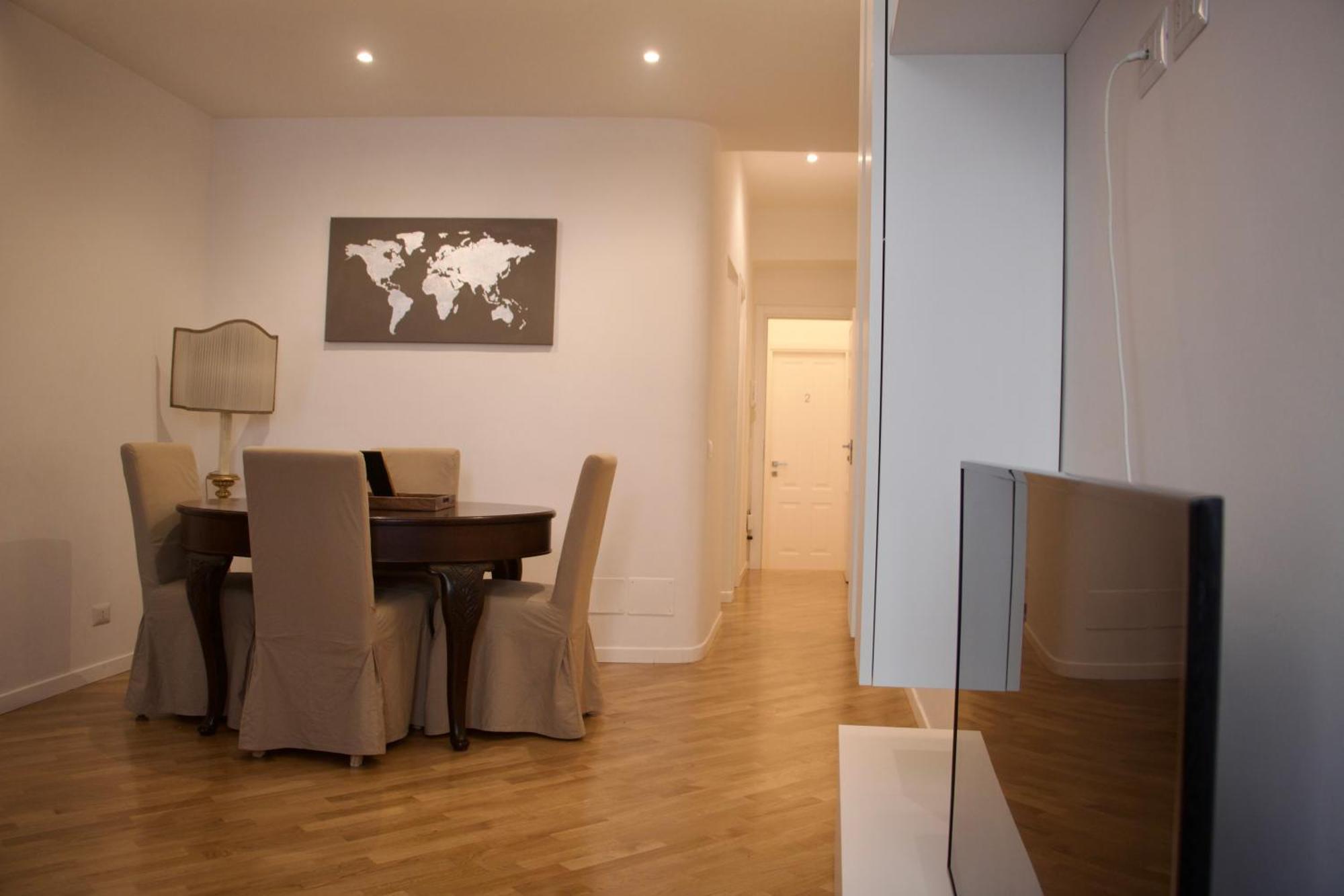 Apartment Giulia By Adg