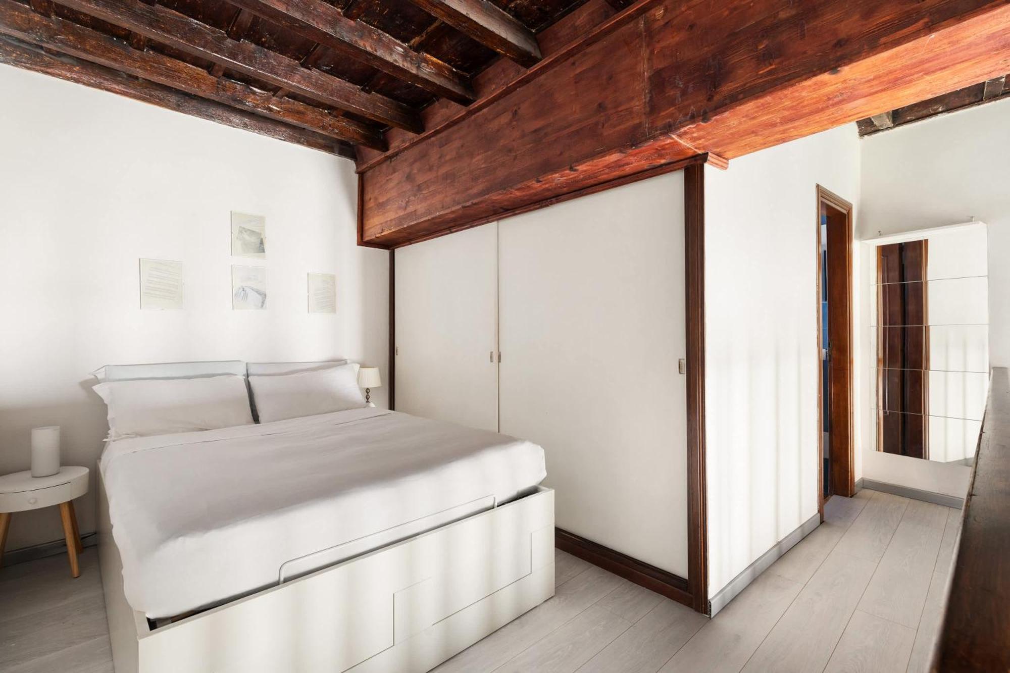 Navona Charming By Romeloft Apartment