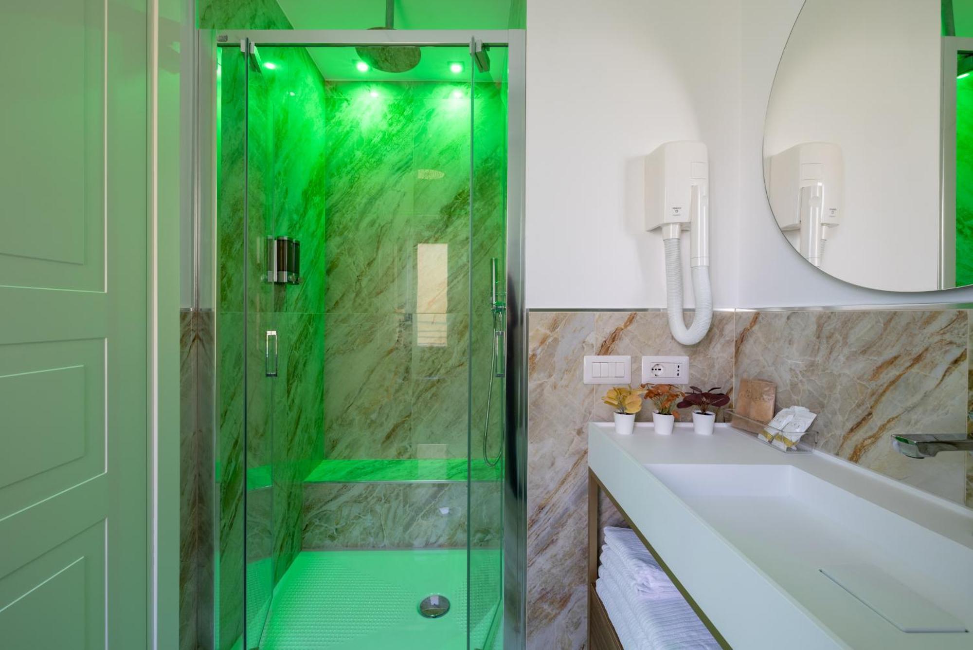 Hezio Guest house *