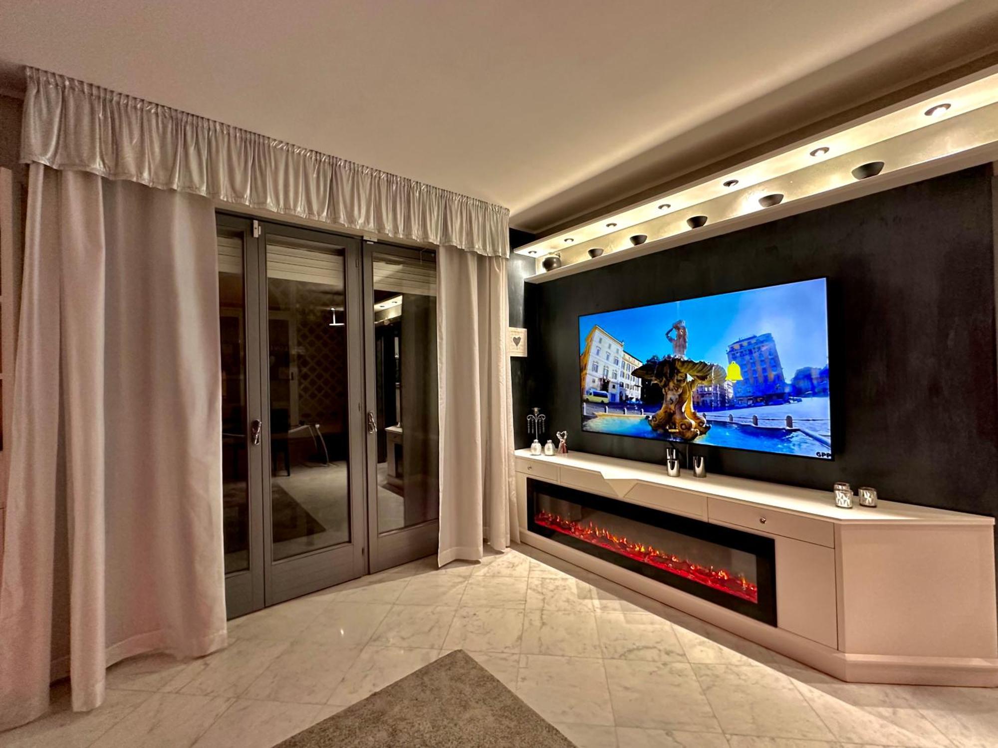 Luxury With And Free Parking Holiday home *
