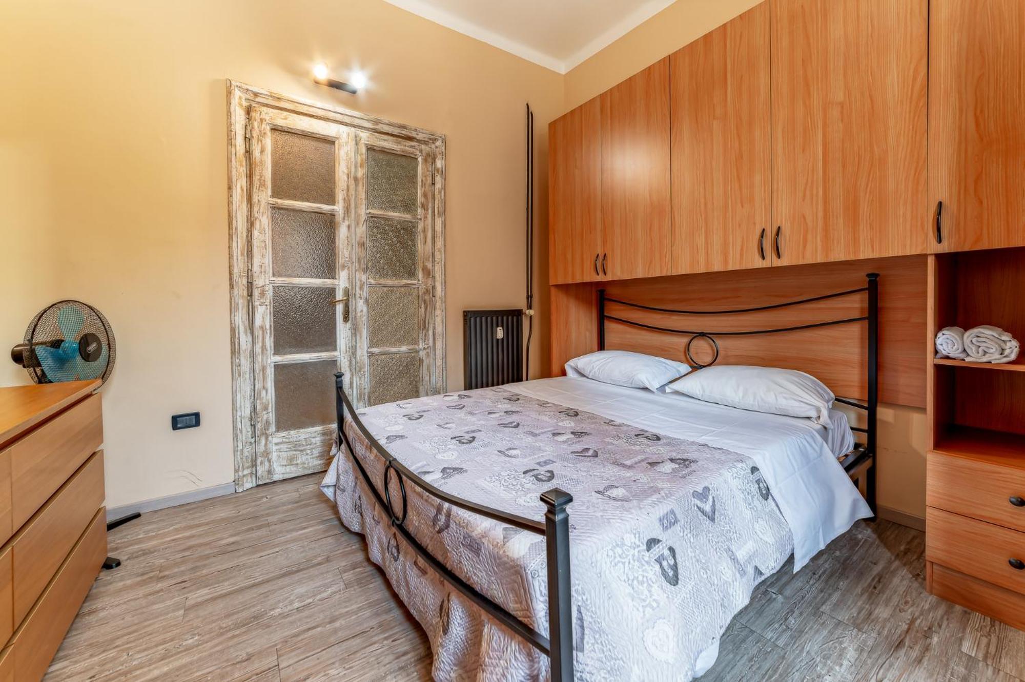 Apartment Claudio Flat - Metro Re Di & Wi-fi Rome