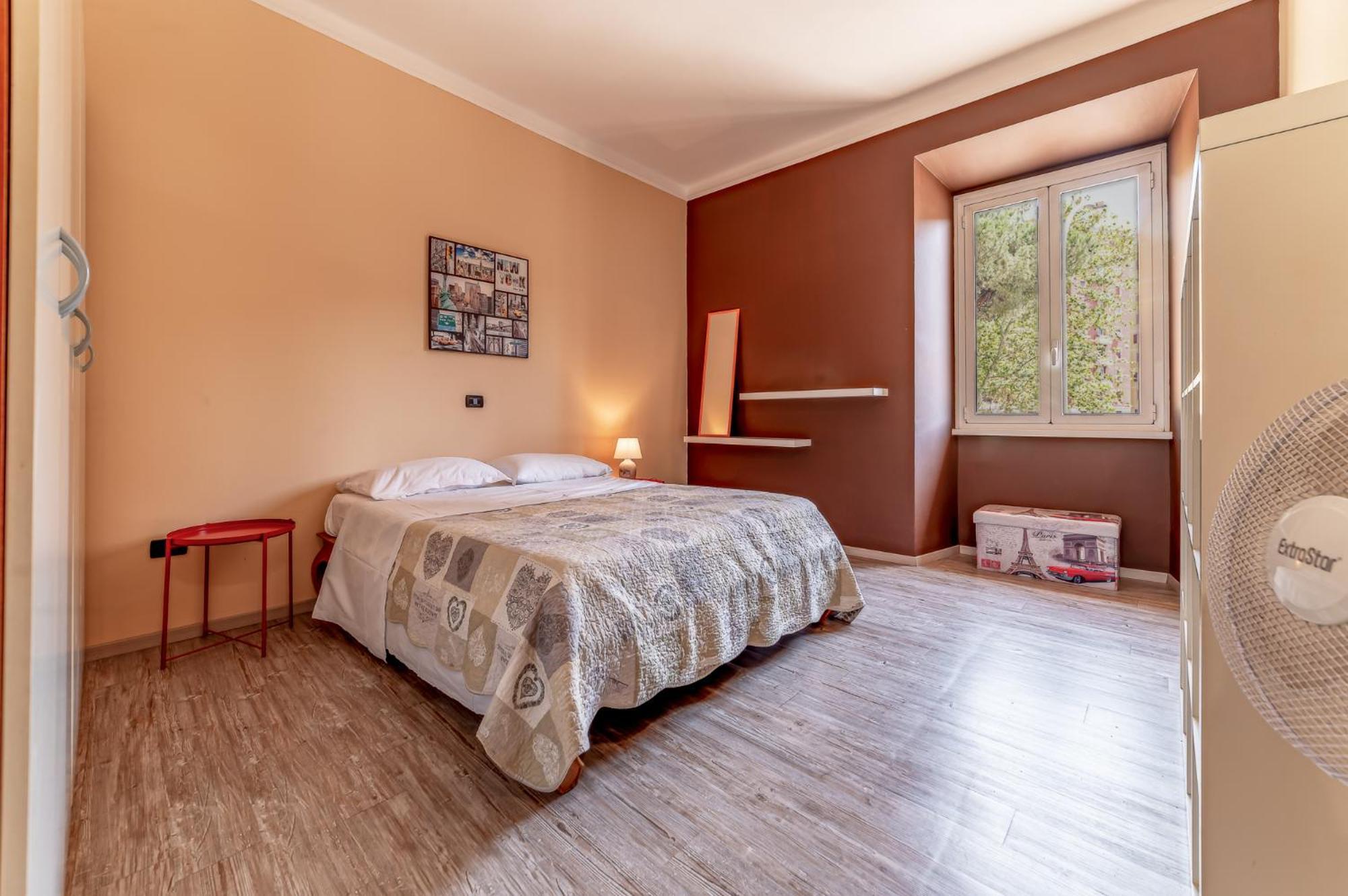 Apartment Claudio Flat - Metro Re Di & Wi-fi Rome