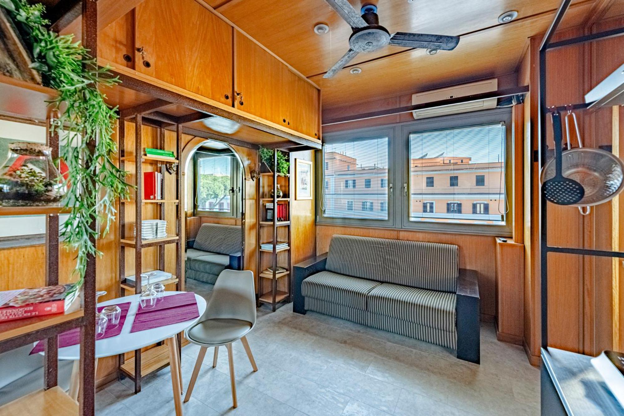Apartment Labanca's Gallery Saint John Rome