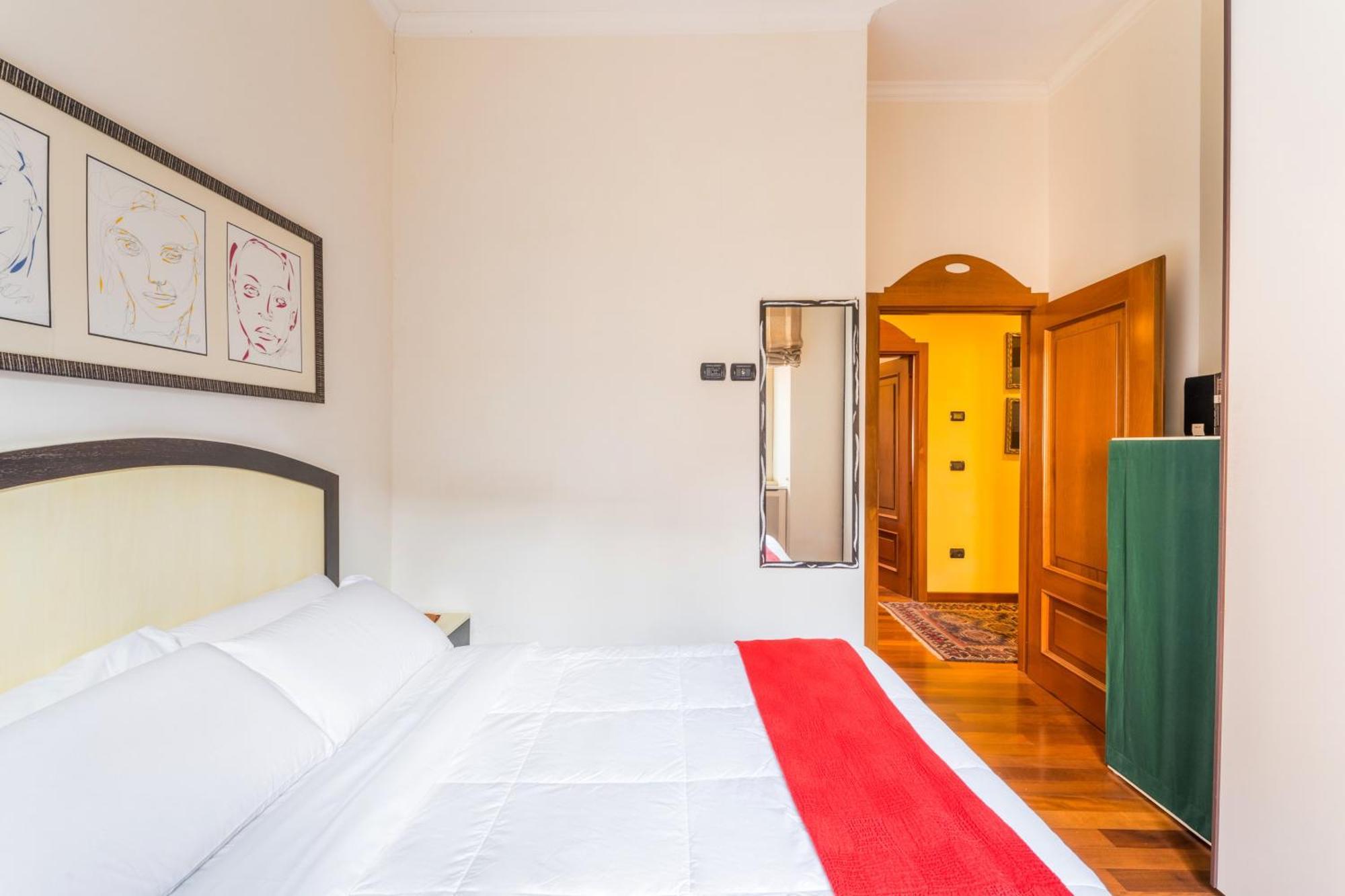 Appartamento Dimora Esedra, Historical Flat In The Heart Of *