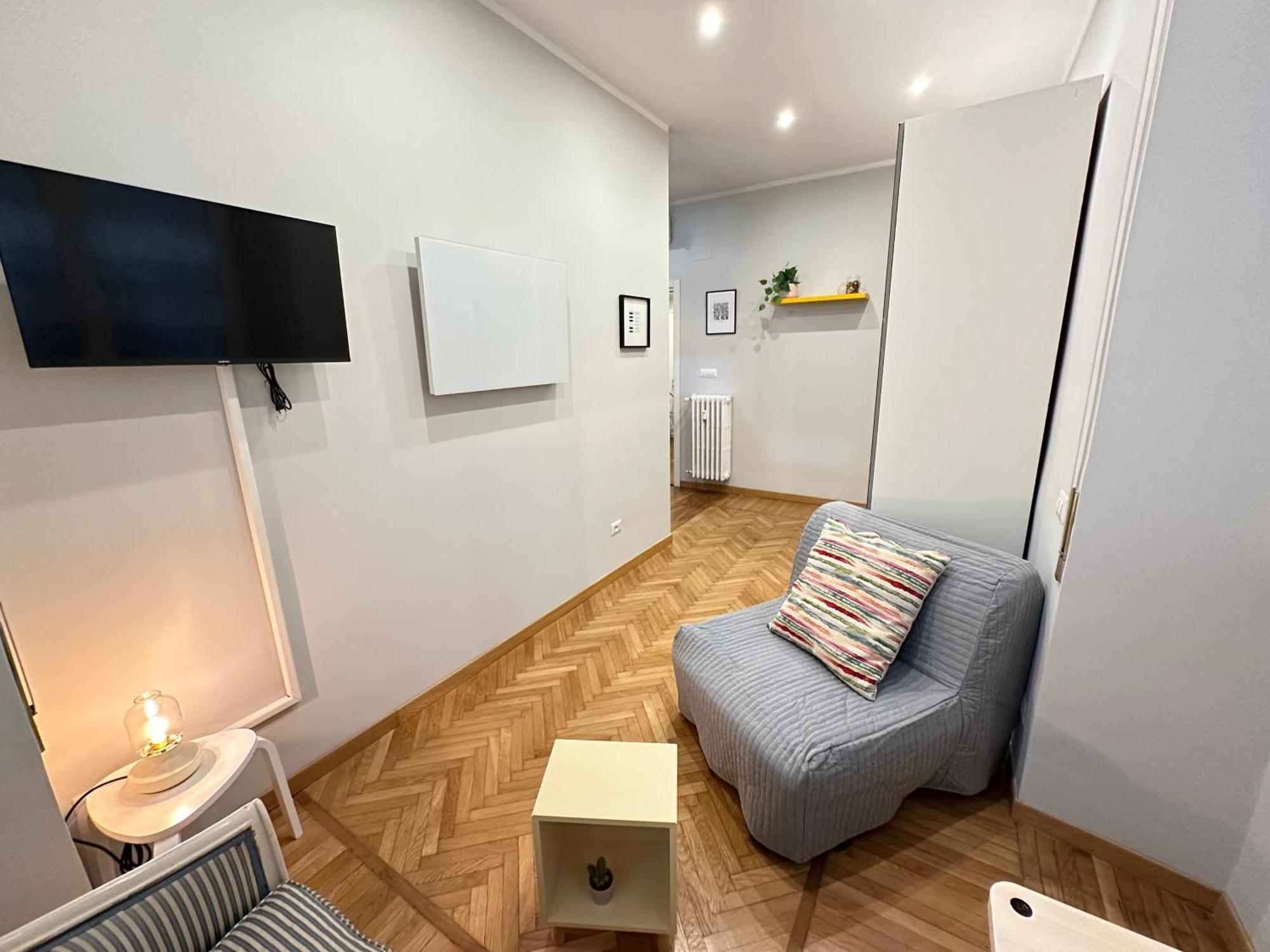 Botticelli 2 Apartment Rome