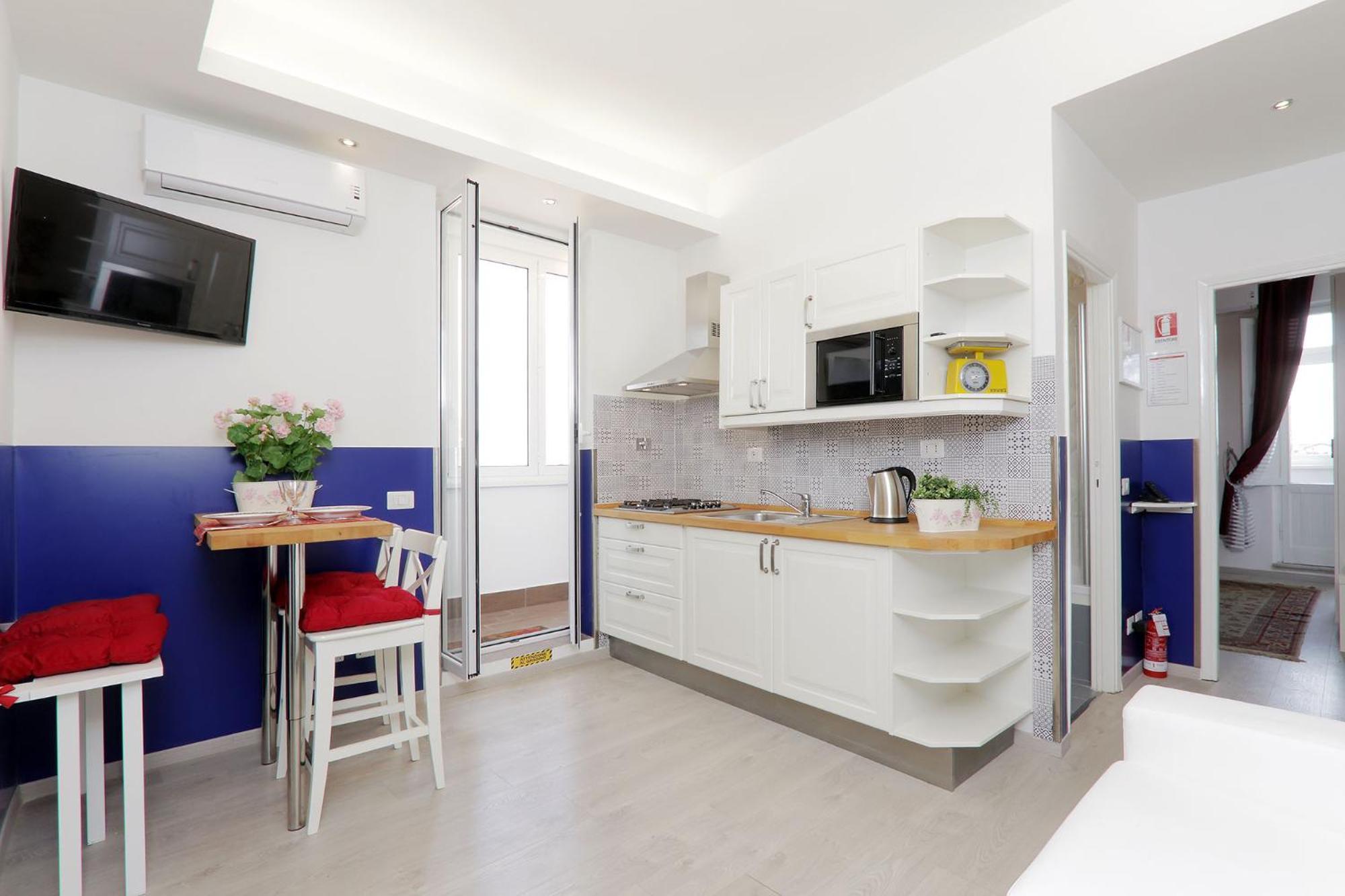 Bright Vatican 2 Bedroom Appartement