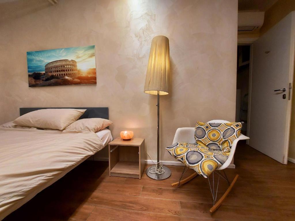 Free Breakfast- Cozy Steps From The Colosseo Apartment *