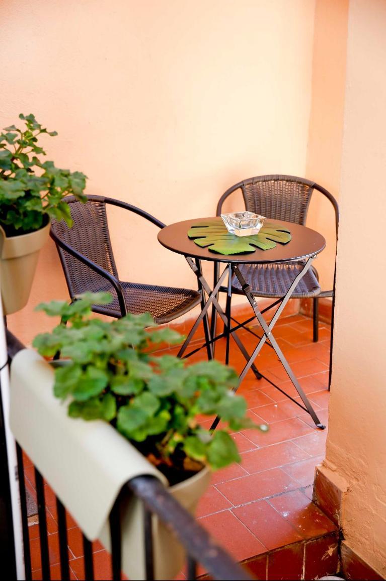 Apartment Monti With Charming Terrace