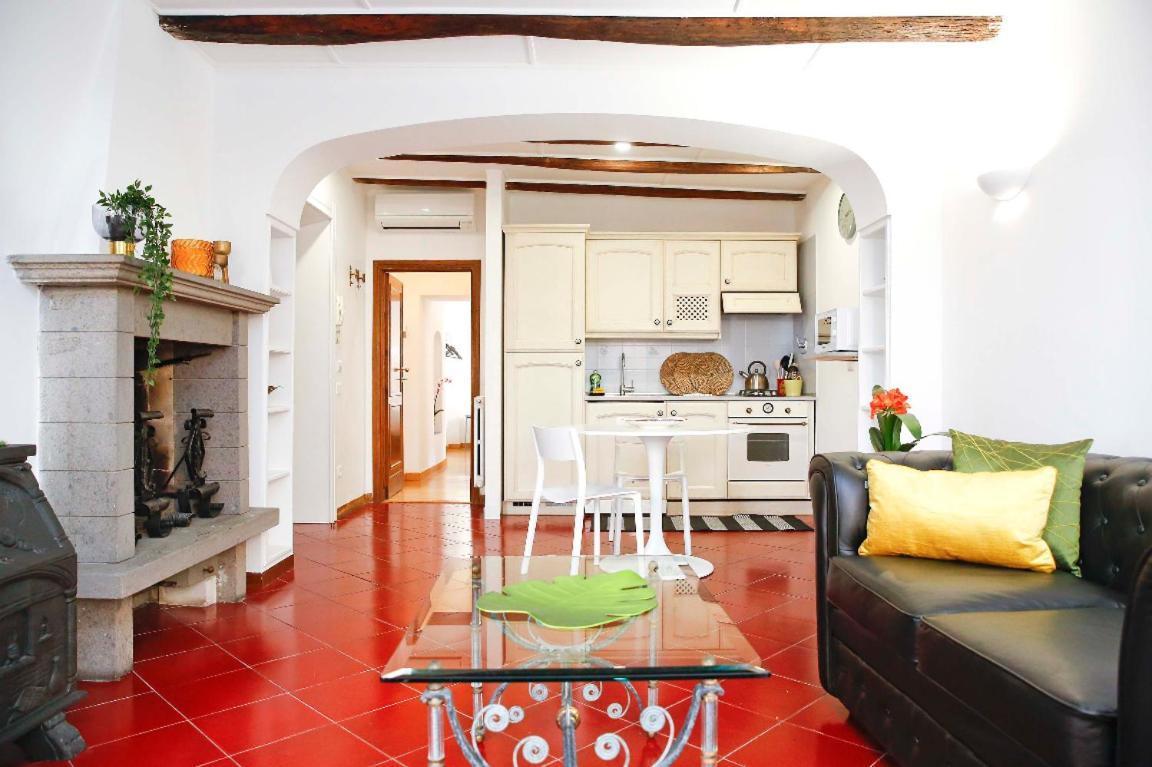 Monti With Charming Terrace Apartment *