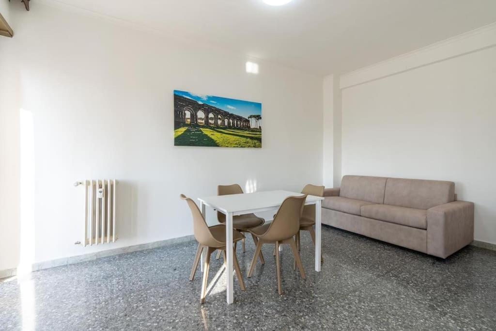 A 100m Dal Tram Gordiani House Apartment