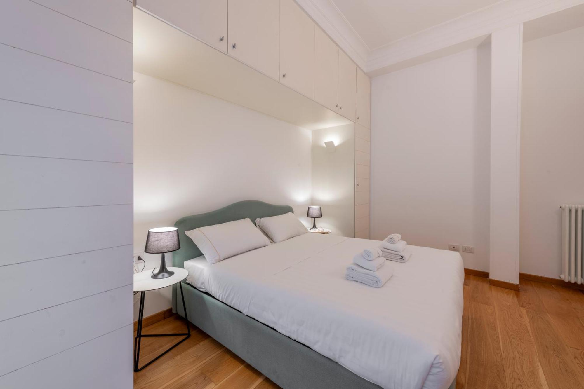2 - Exclusive 2bedroom & 2bathroom