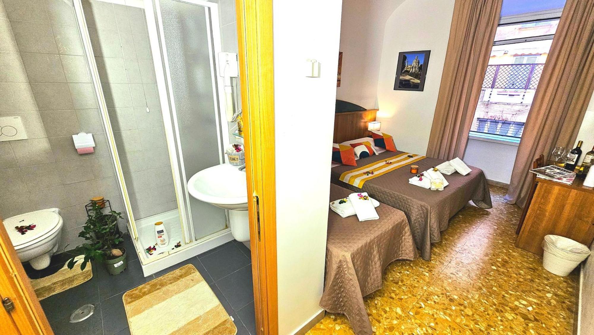 Luxury By A Casa Simpatia - Free Parking Minimum 3 Nights -on Request In Advance Maison d'hôtes