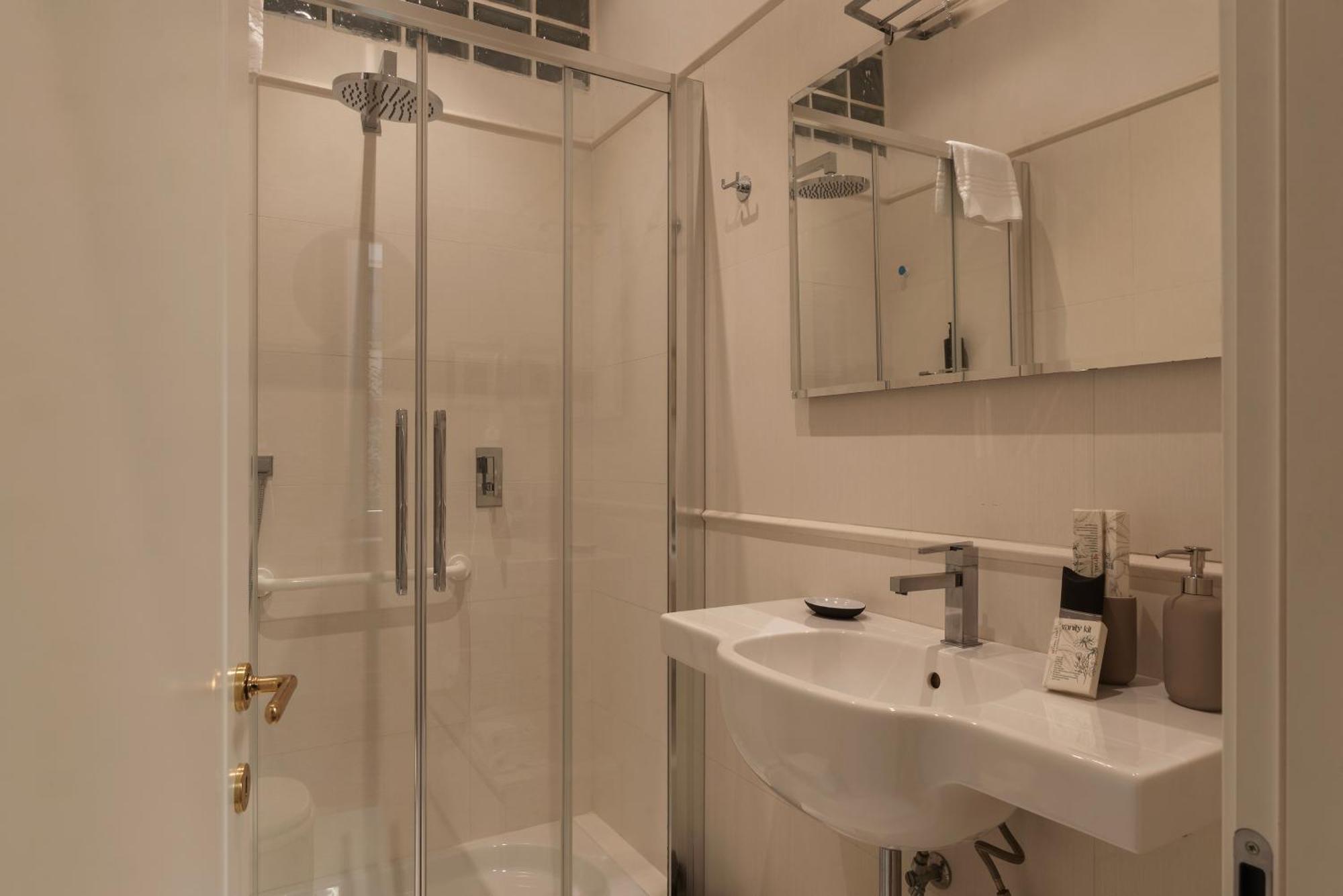 Joivy Charming 3br Flat Near The Vatican Rome