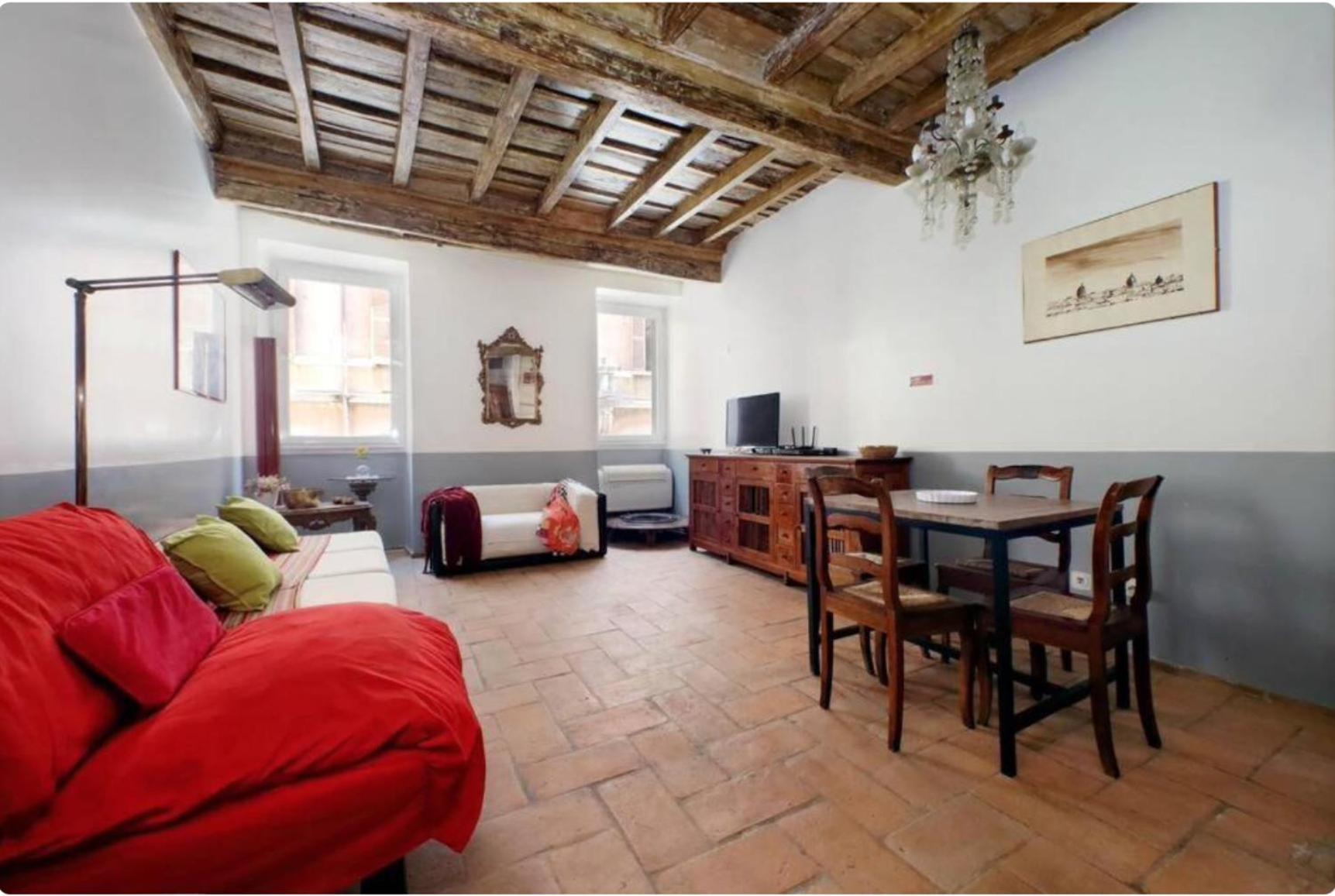 Monserrato Apartment *