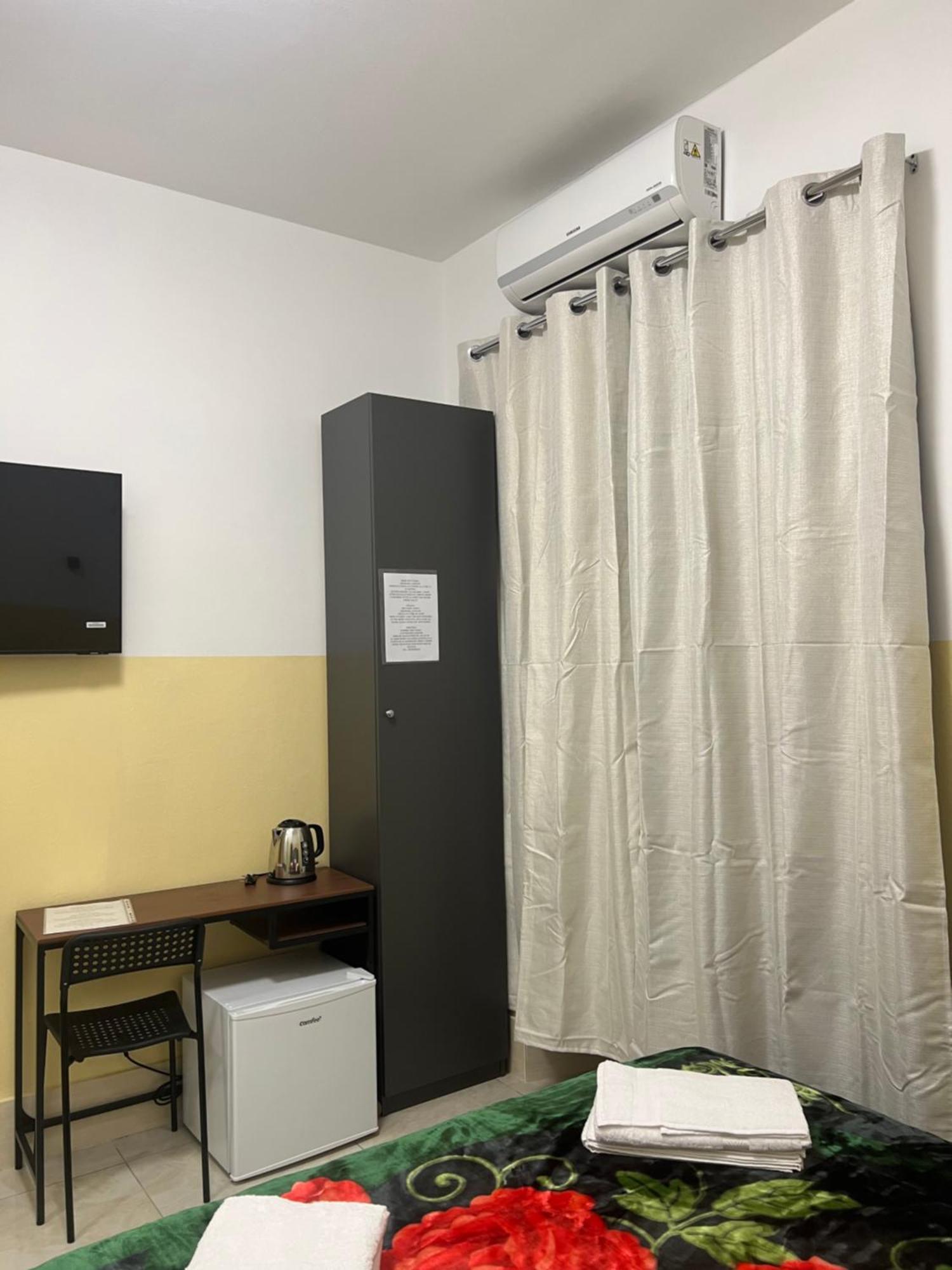 Acomodação com café da manhã  Turati Termini