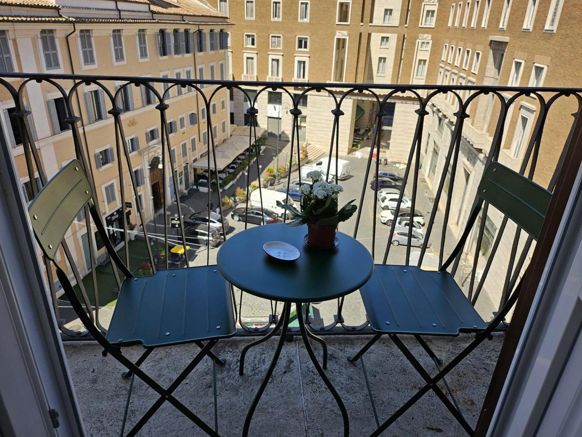 Boutique Della Croce Rome