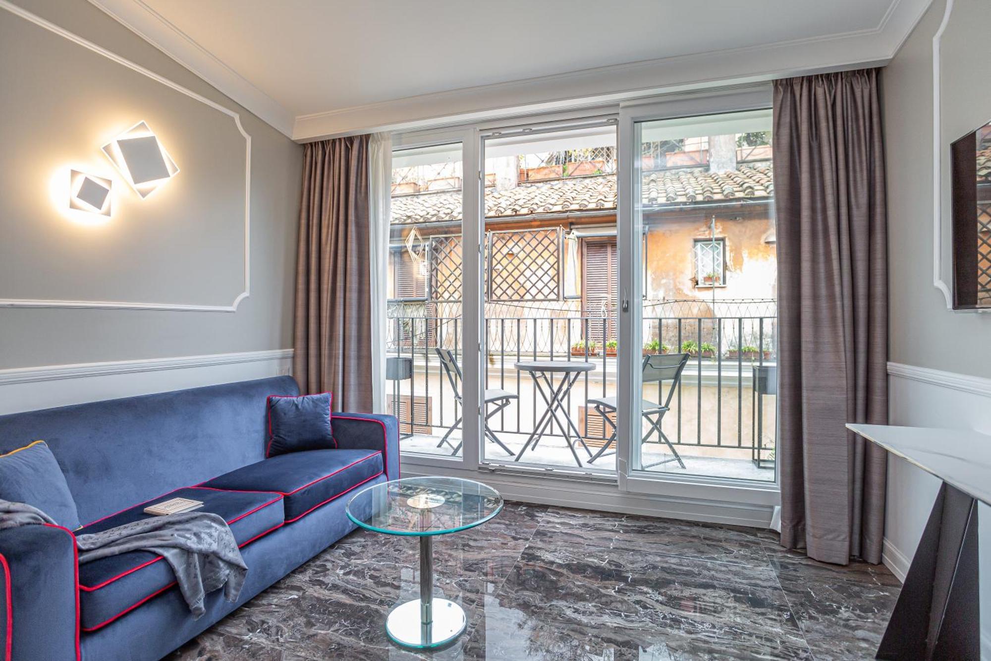 Luxury Over Time - With Terrace And View Of Piazza Di Spagna Rome