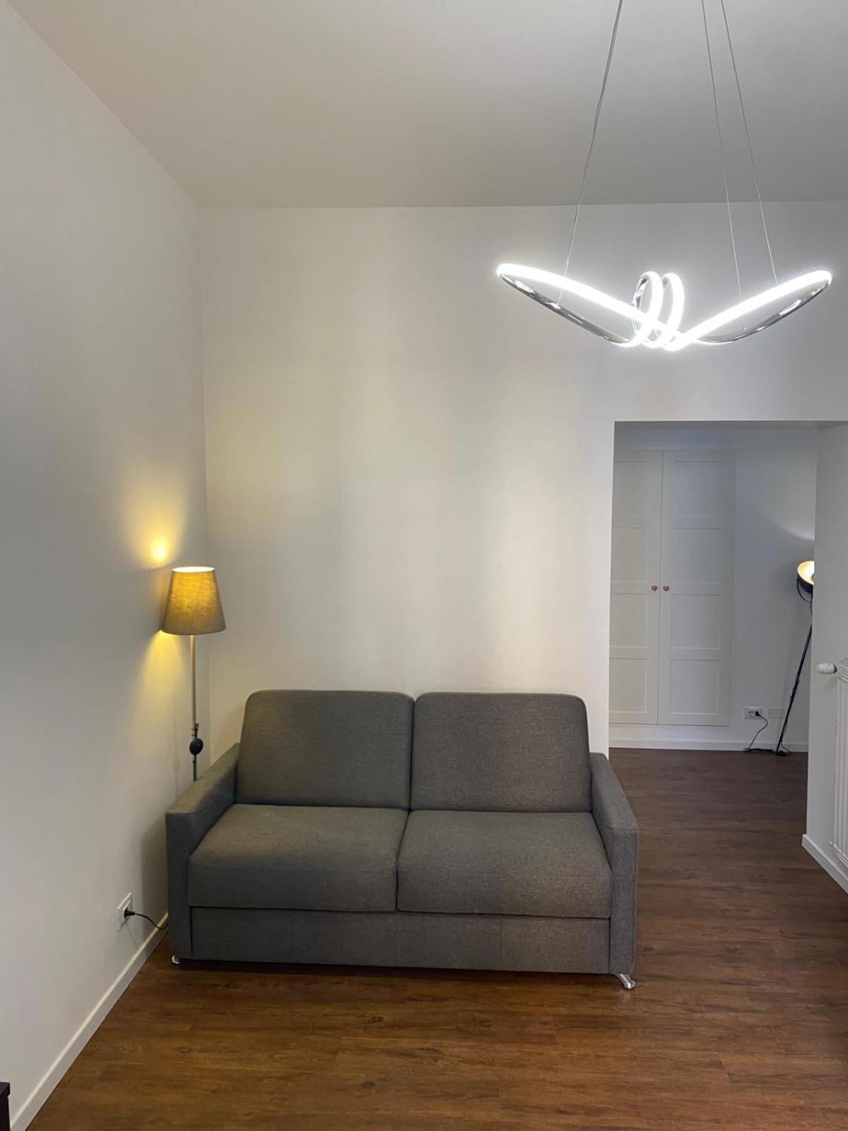 Domus Porta Furba Apartment