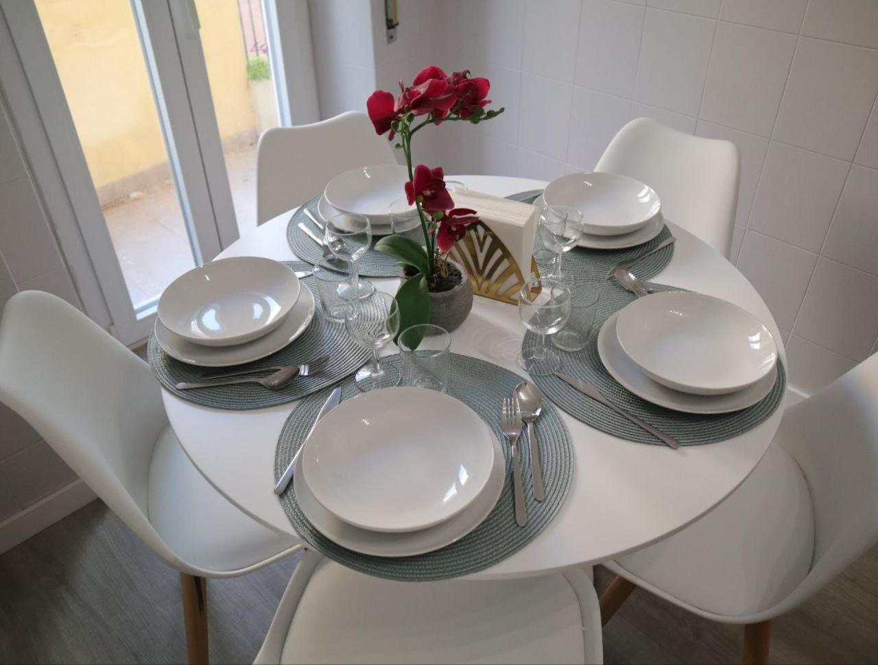 Apartment Sara's - Modern Near Metro, Perfect For Families And Groups In *