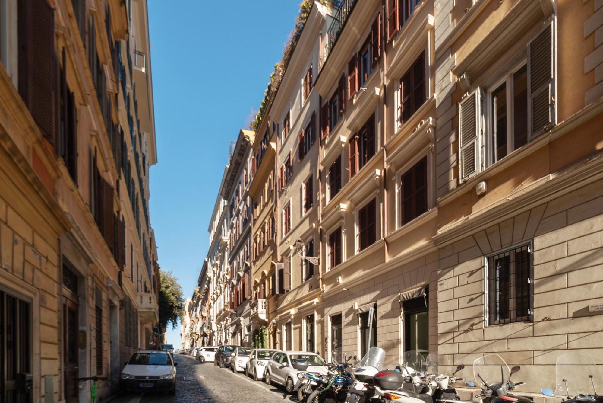 Apartment The Mirror Next To Spanish Steps Rome