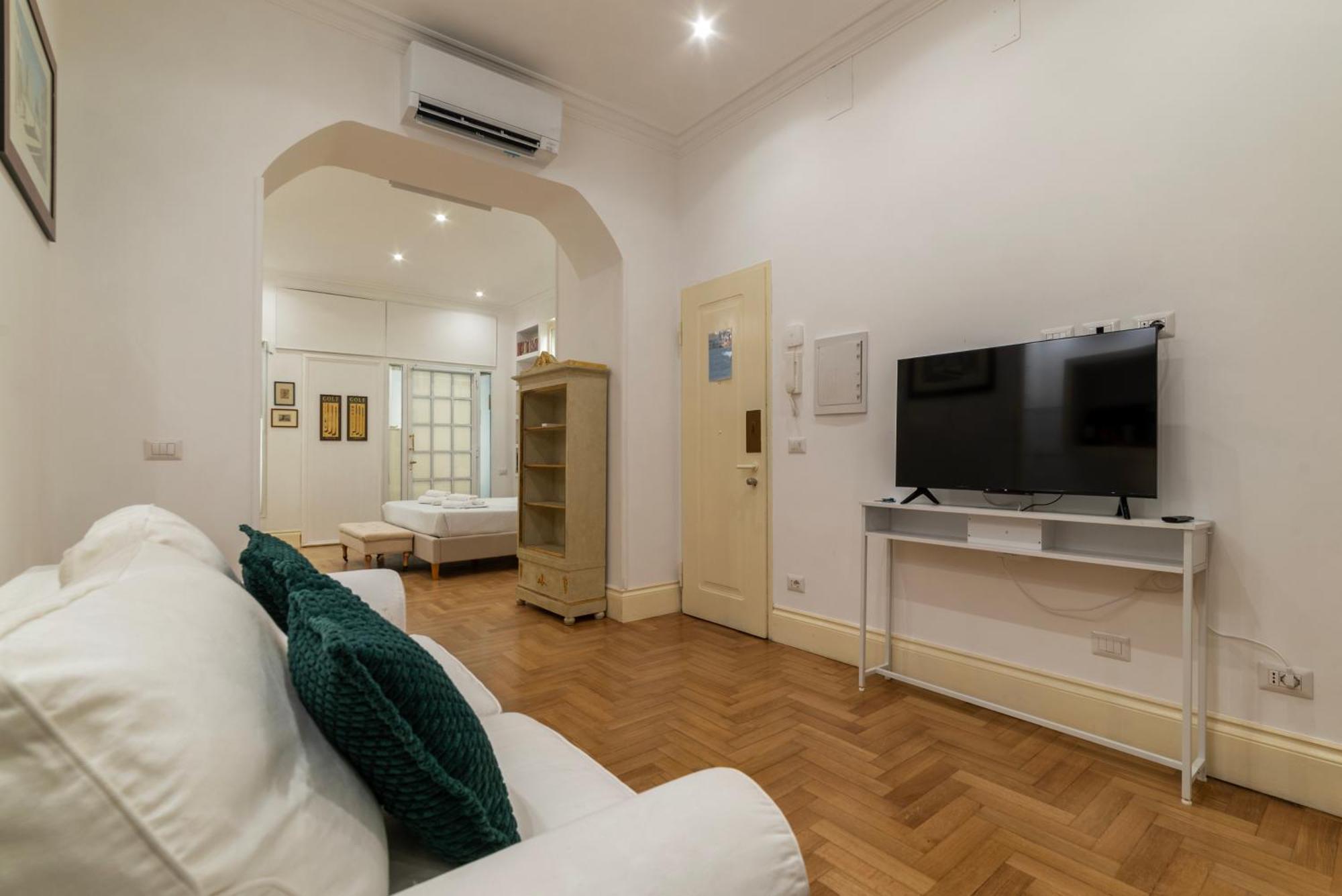 Apartment The Mirror Next To Spanish Steps Rome