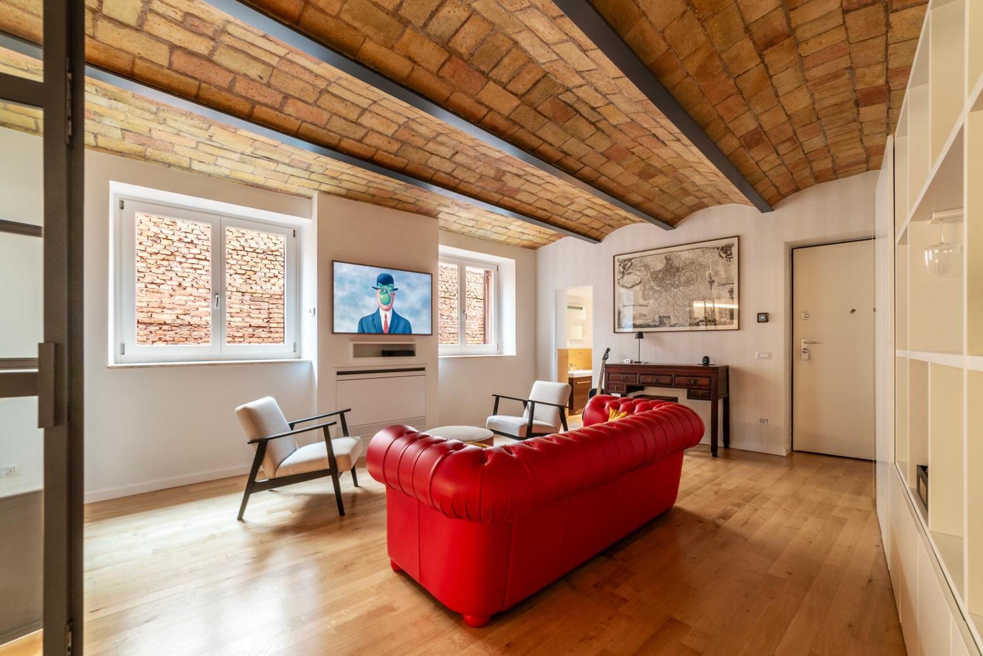 Luxury 3 Beds 3 Baths, Few Steps From Center * Rome