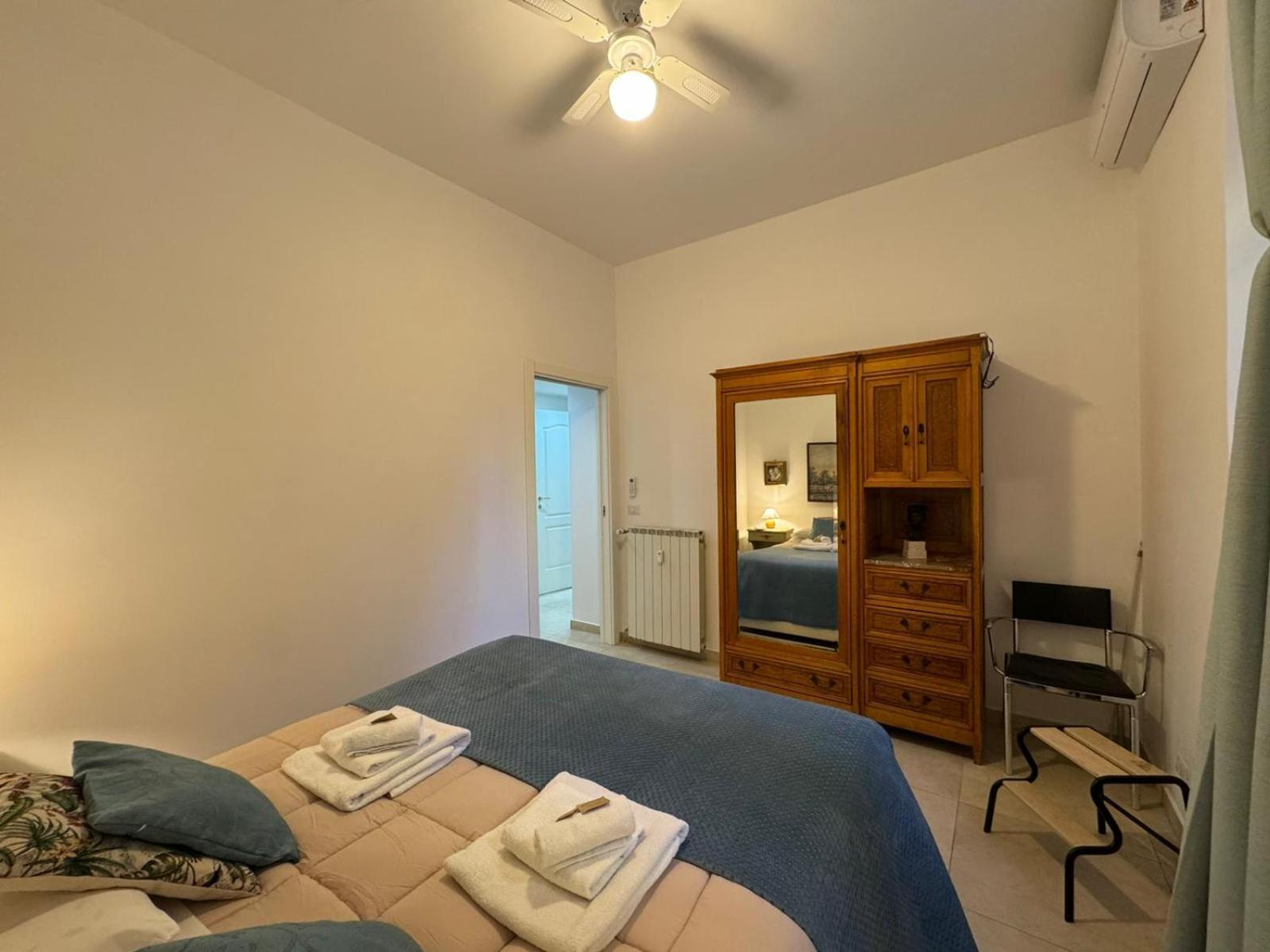 Warm Hideaway In Vibrant Tuscolano Rome